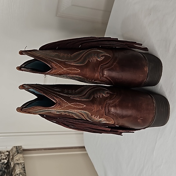 Ariat low fringe heeled brown boot  size 6 - Picture 5 of 15